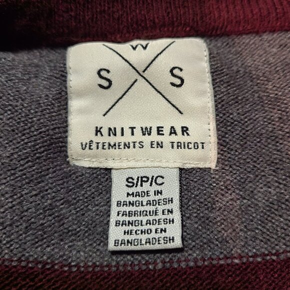 ❄️ S | SWS | Maroon Striped V-Neck Sweater - Picture 4 of 5